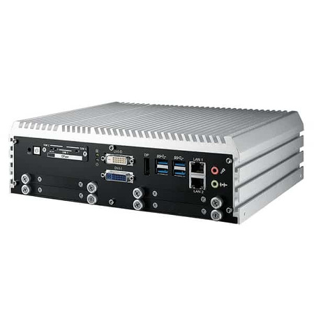 IVH-9200M - Bezwentylatorowy komputer EN50155